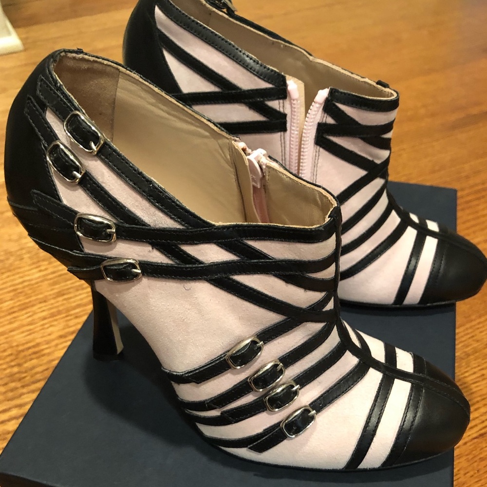 Oscar de la Renta Black and pale Rose Bootie.